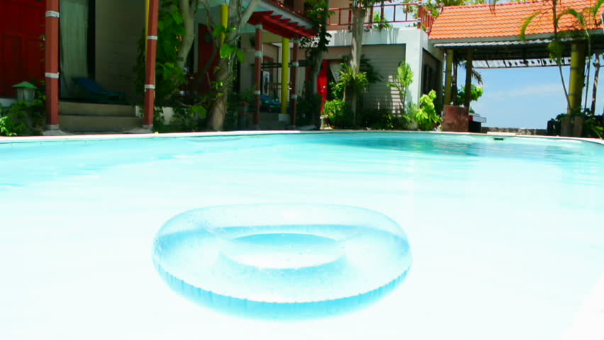 swimming pool inner tubes