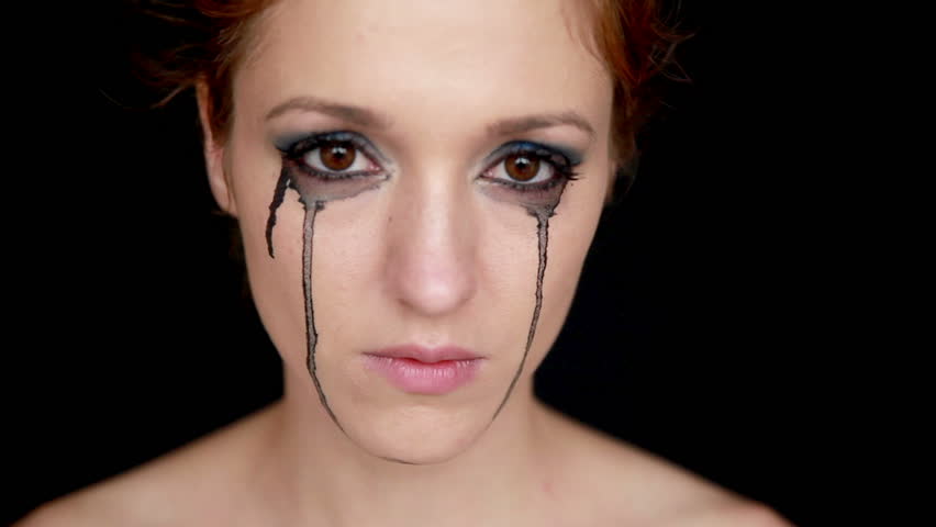 Mascara Under Eyes image Mascara Under Eyes image