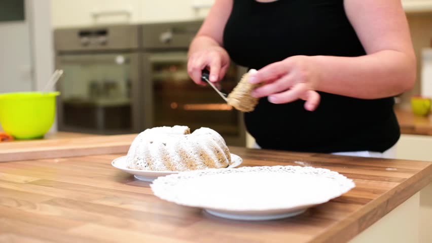 Plate For Cutting A Cake Into Slices Plate For Cutting A Cake Into Slices